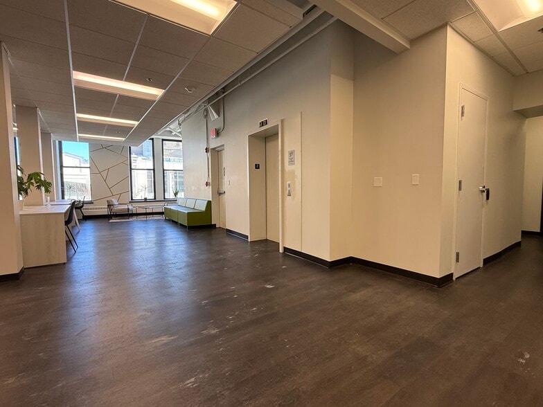 More Photos Of 554 Main St, Worcester Office For Lease