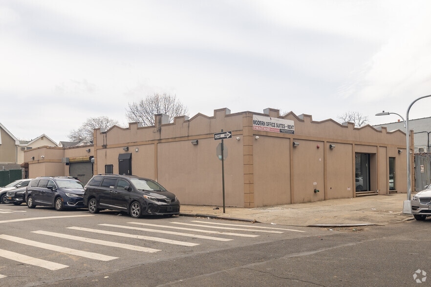 More Photos Of 1661 McDonald Ave, Brooklyn Coworking Space