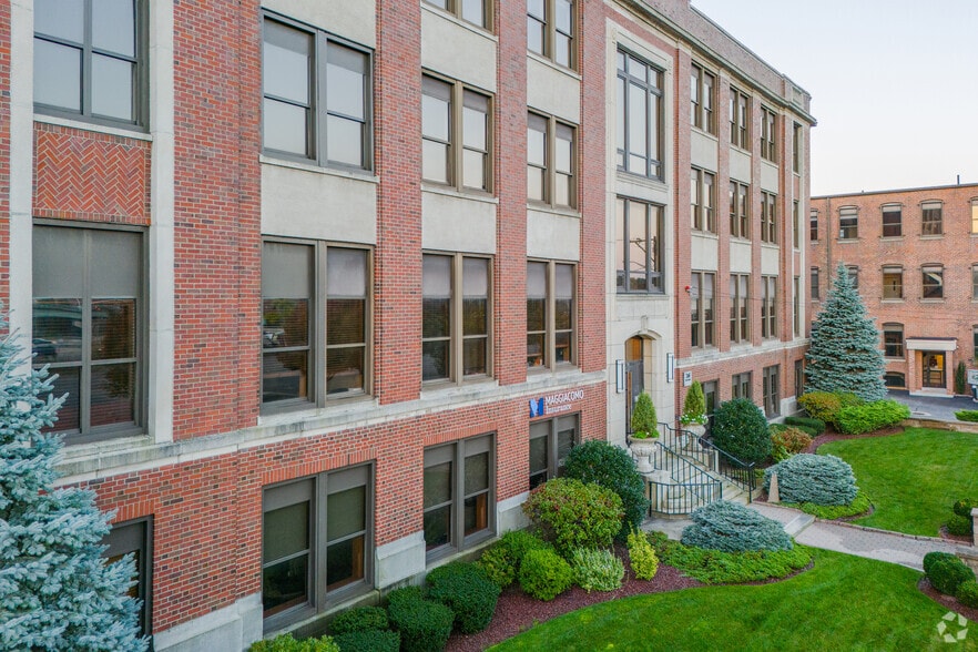 More Photos Of 1 Cedar St, Providence Unknown For Lease