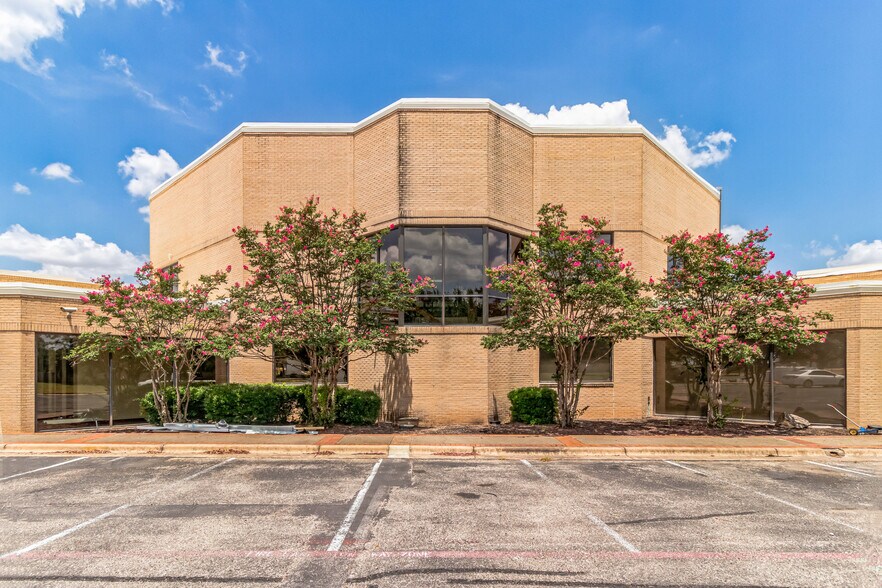 More Photos Of 16333 S Great Oaks Dr, Round Rock Medical For Lease