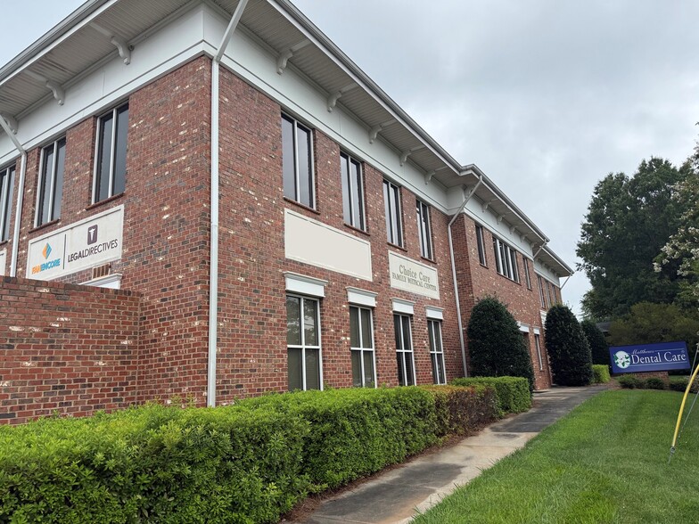 More Photos Of 2435 Plantation Center Dr, Matthews Medical For Sale