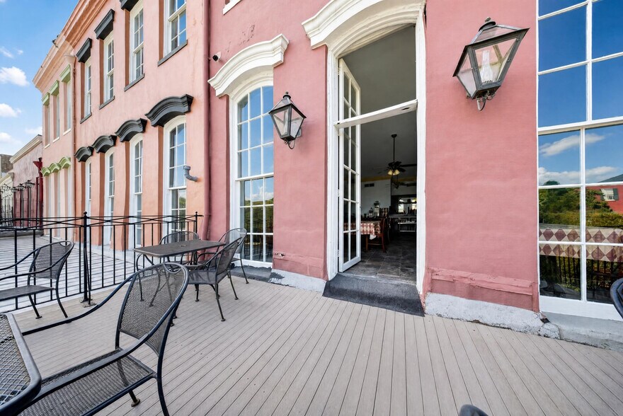 More Photos Of 933 Decatur St, New Orleans Storefront For Sale