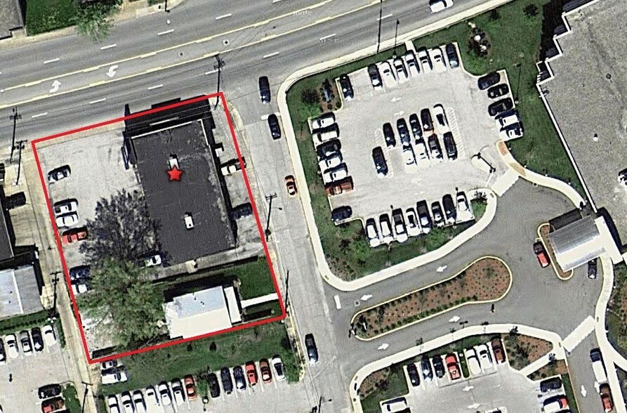 More Photos Of 4701 Maccorkle Ave SW, Charleston Freestanding For Lease