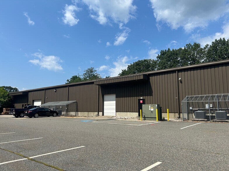 More Photos Of 76 Treble Cove Rd, Billerica Light Manufacturing For Lease