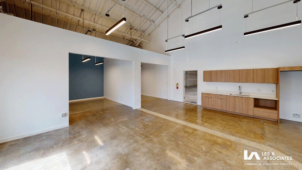 More Photos Of 1345-1355 Orizaba Ave, Long Beach, Long Beach Warehouse For Lease