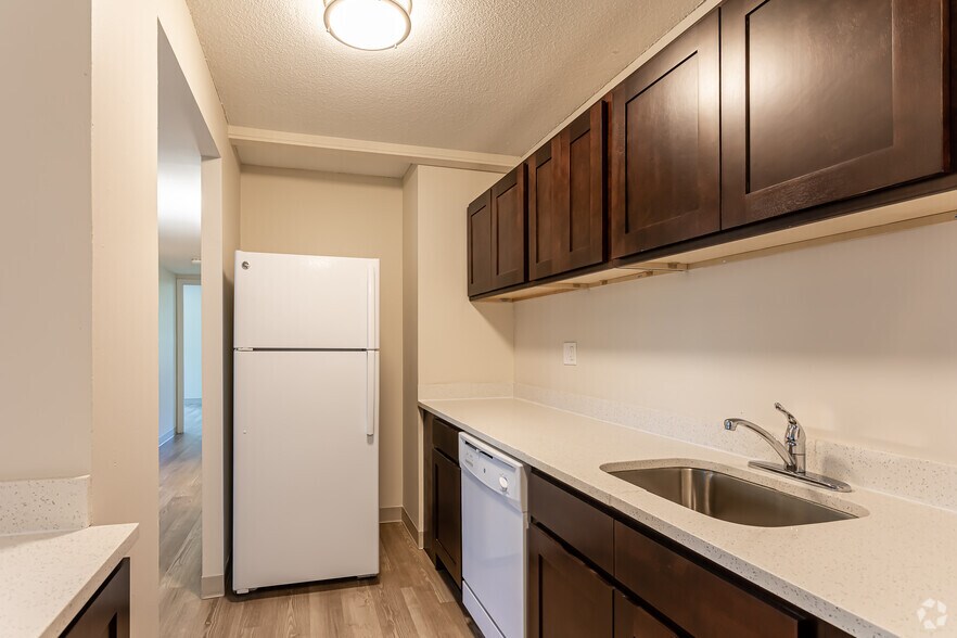 More Photos Of 10 Chestnut St, Springfield Multifamily For Sale