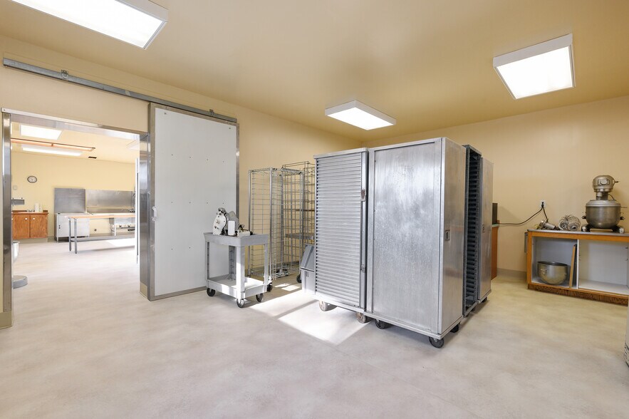 More Photos Of 212 NE D St, Willamina Food Processing For Sale