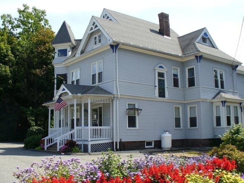 More Photos Of 1500 N Main St, Palmer Office Residential For Sale