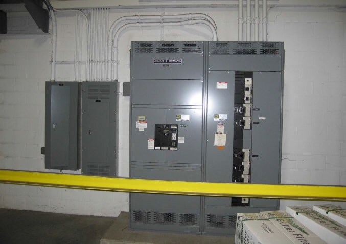 More Photos Of 460 E Plaza Dr, Mooresville Distribution For Lease