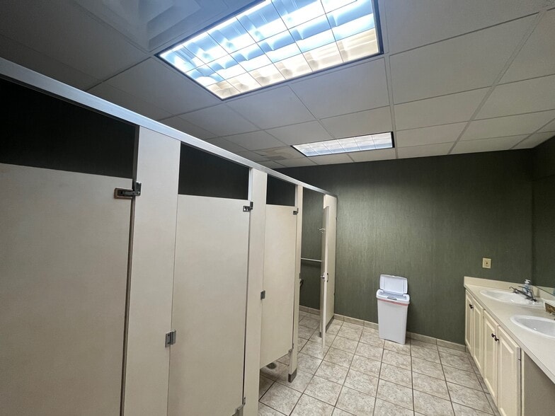 More Photos Of 2145 Duluth Hwy, Duluth Office For Lease