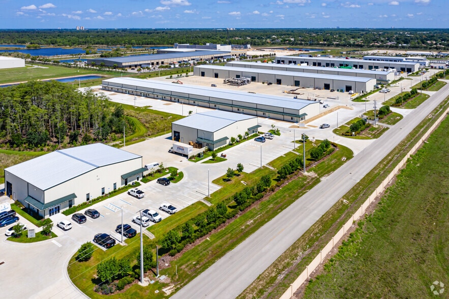 More Photos Of 16120 Lee Rd, Fort Myers Unknown For Lease