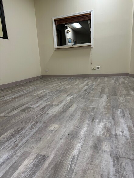 More Photos Of 3033 Ogden Ave, Lisle Medical For Lease