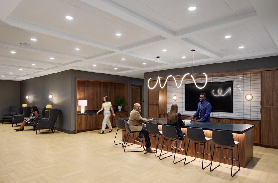 More Photos Of 1 Meridian Crossings, Richfield Unknown For Lease