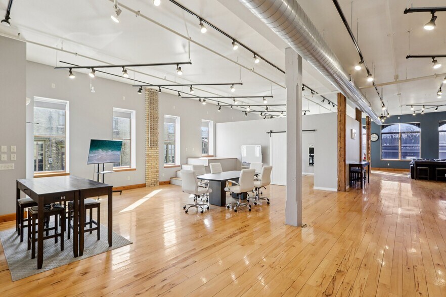 More Photos Of 101 Church St, Lake Mills Loft Creative Space For Sale