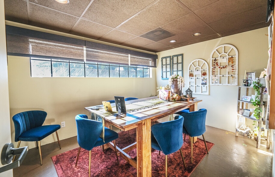 More Photos Of 111 E Haley St, Santa Barbara Warehouse For Sale