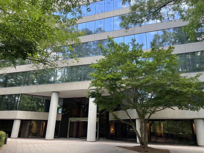 More Photos Of 22 Inverness Center Pky, Birmingham Office For Lease