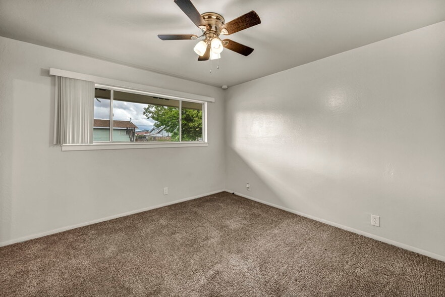 More Photos Of 908 12th St, Sparks Apartments For Sale