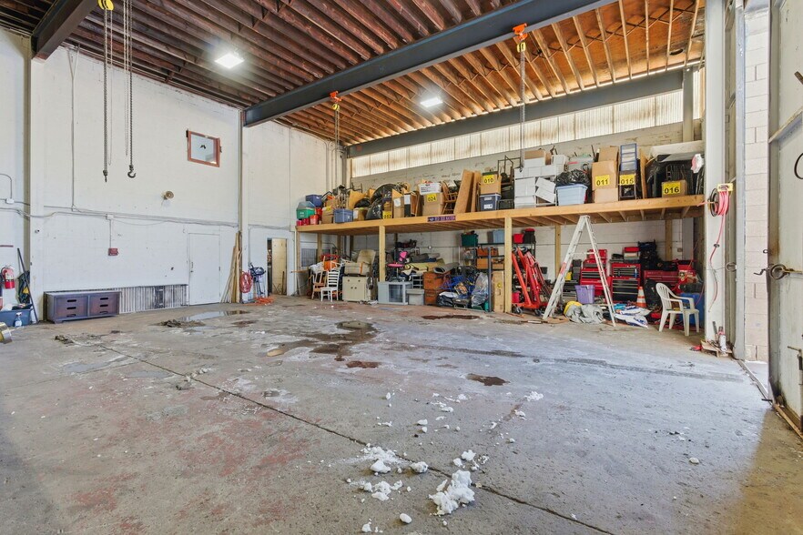 More Photos Of 47 Alley St, Lynn Industrial For Lease