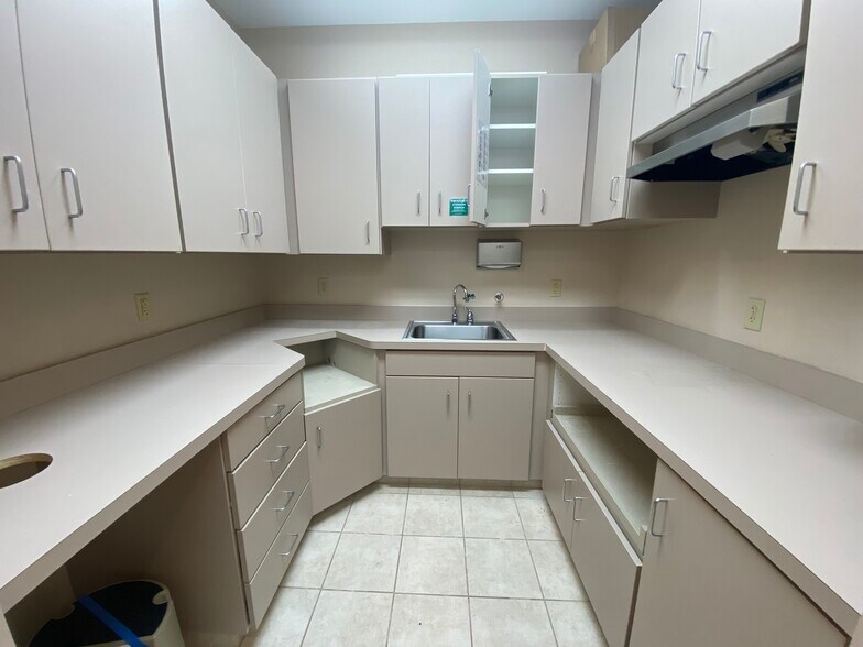 More Photos Of 3060 Baker Rd, Dexter Medical For Sale