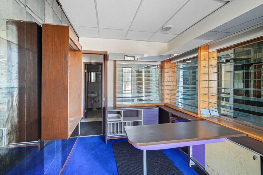 More Photos Of 9309-9319 Cincinnati-Columbus Rd, West Chester Office For Lease