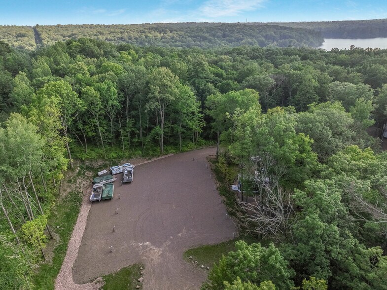 More Photos Of N1075 Eastside Rd, Birchwood Trailer Camper Park For Sale