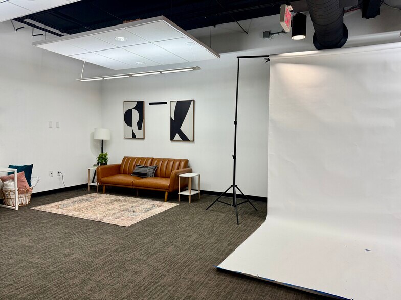 More Photos Of 1095 Zonolite Rd NE, Atlanta Loft Creative Space For Lease