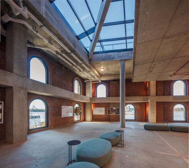 More Photos Of 271 11th Ave, New York Office For Lease