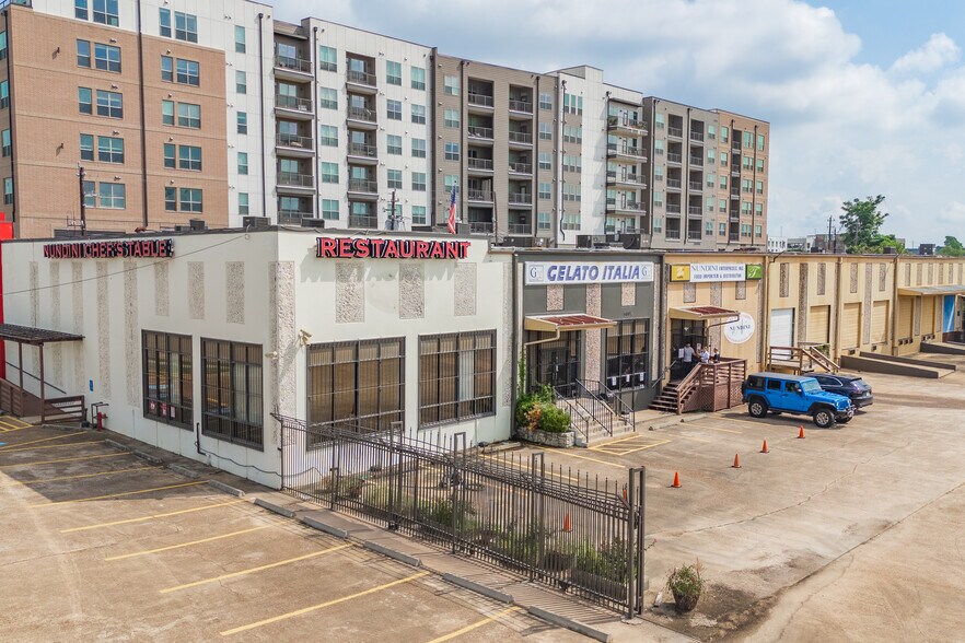 More Photos Of 500 N Shepherd Dr, Houston Land For Sale