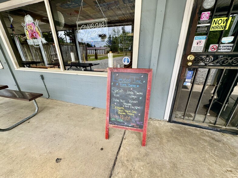 More Photos Of 125 Cypress Rd, Buchanan Restaurant For Sale