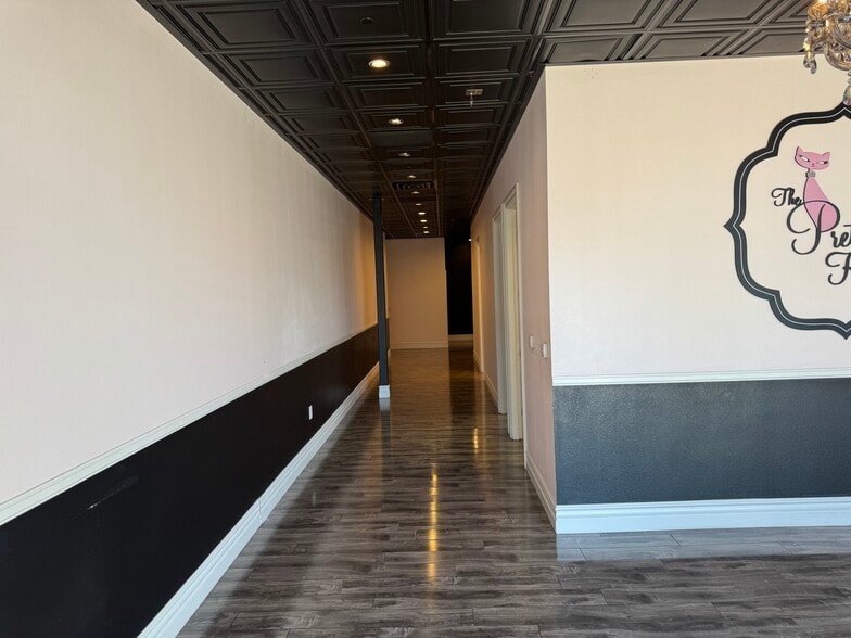More Photos Of 6446 N Durango Dr, Las Vegas Freestanding For Lease