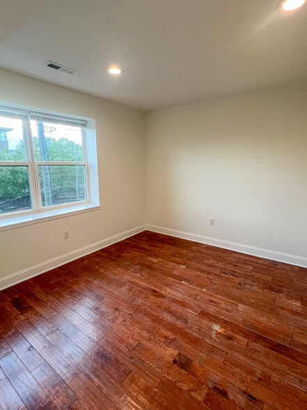 More Photos Of 5501 Foote St NE, Washington Apartments For Sale