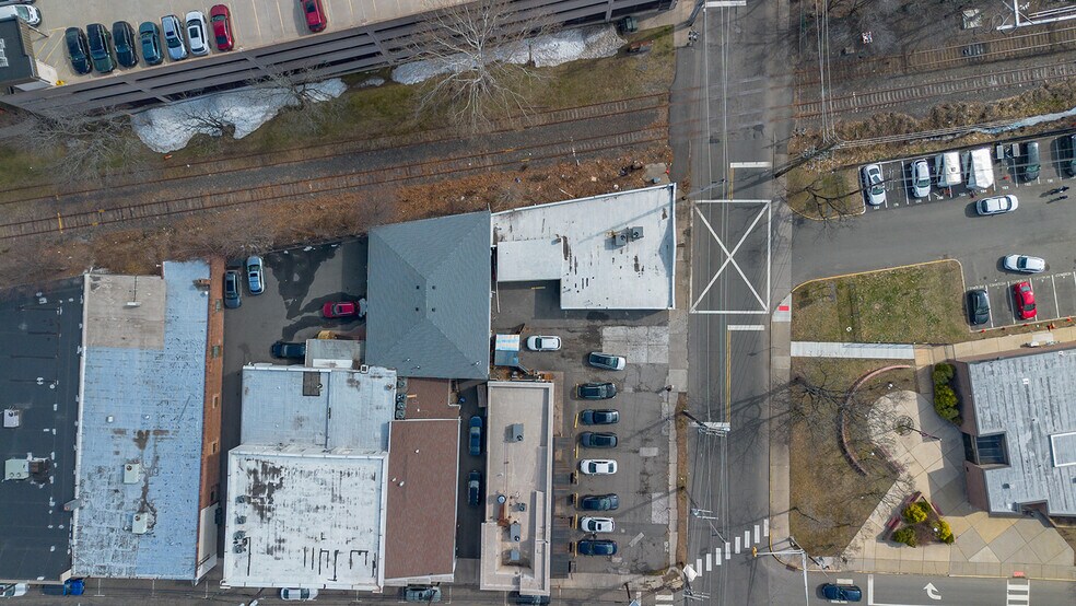 More Photos Of 1 W Englewood Ave, Englewood Freestanding For Lease