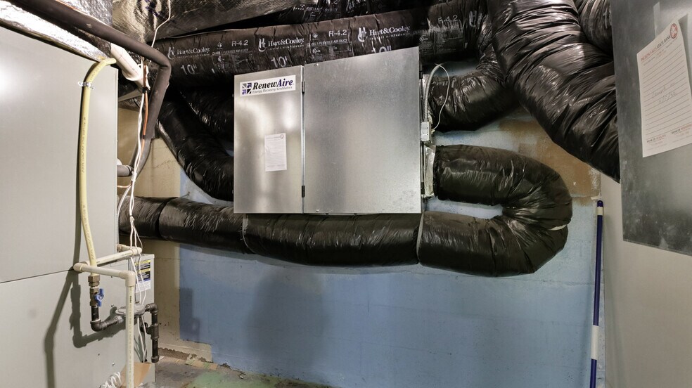 More Photos Of 36328 Main St, Whitehall Medical For Sale