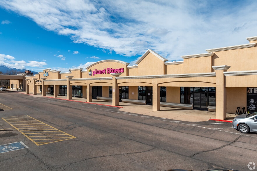 More Photos Of 2508-2520 Airport Rd, Colorado Springs General Retail For Sale