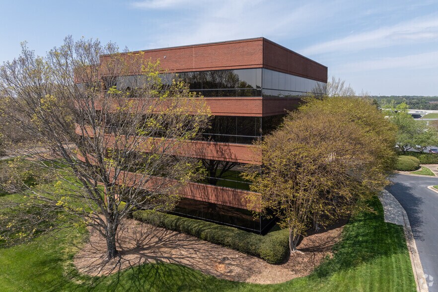 More Photos Of 2675 Breckinridge Blvd, Duluth Office For Lease