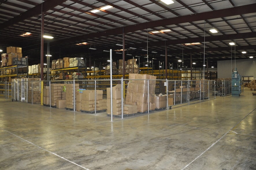 More Photos Of 5100 Rex McLeod Dr, Sanford Manufacturing For Sale