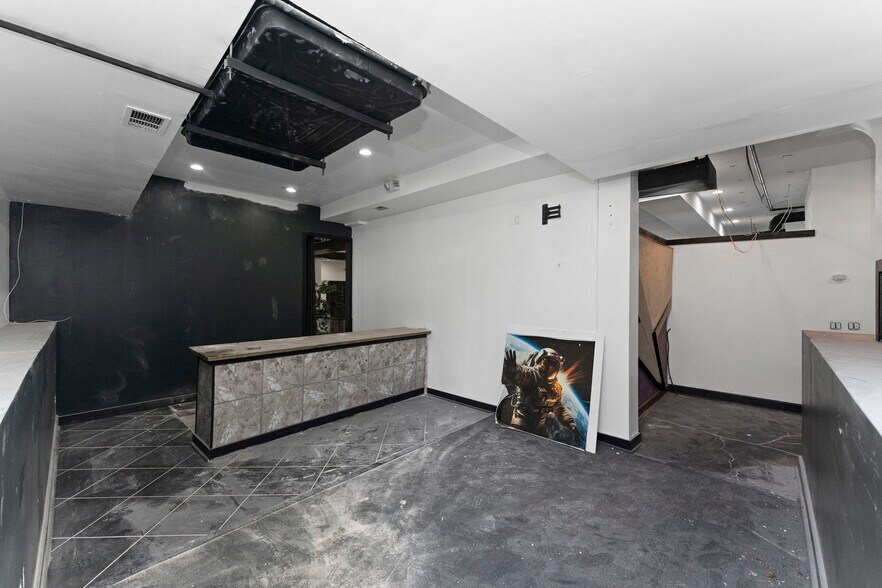 More Photos Of 368 E Moore St, Norristown General Retail For Sale