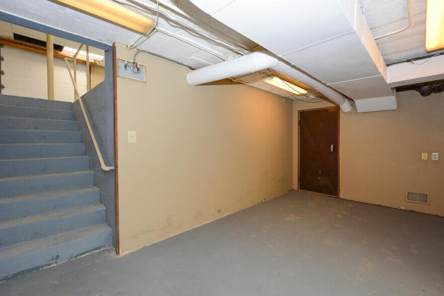 More Photos Of 1112 S 60th St, Milwaukee Daycare Center For Sale