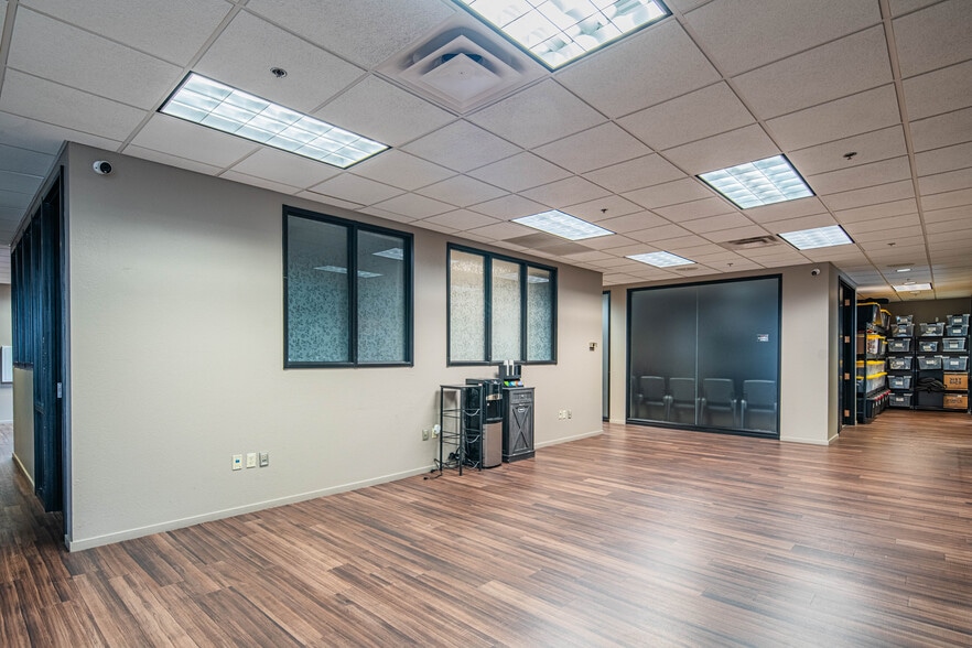 More Photos Of 12515 W Bell Rd, Surprise Office For Lease
