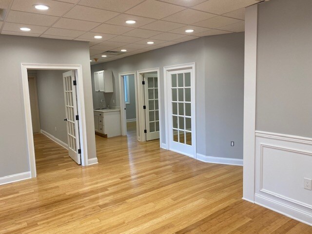 More Photos Of 1 Harding Rd, Red Bank Office For Lease