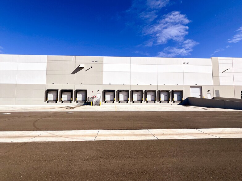 More Photos Of 12915 Old Virginia Rd, Reno Distribution For Lease