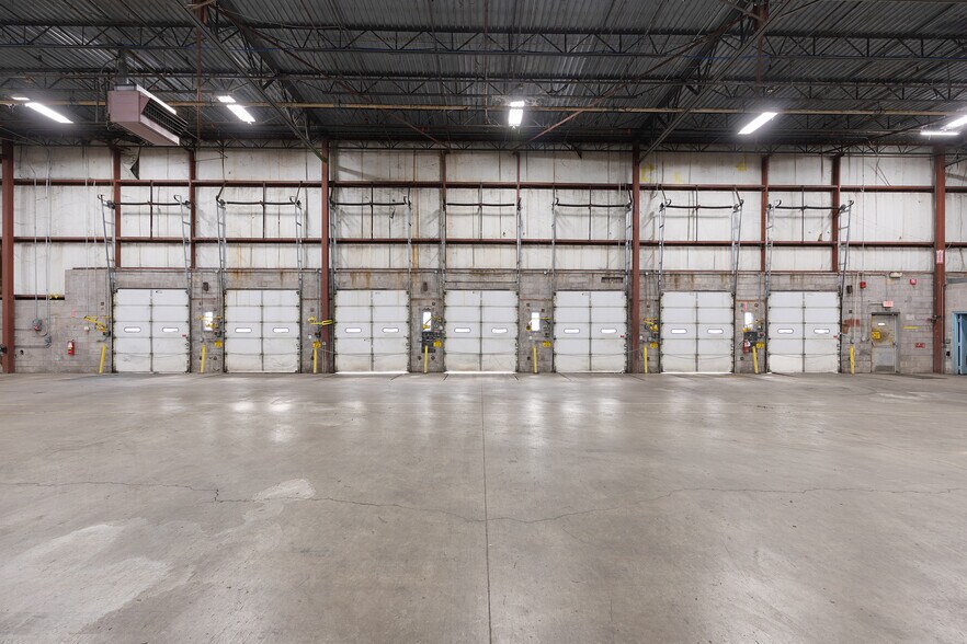 More Photos Of 479 Swanson Dr, Dresden Manufacturing For Lease