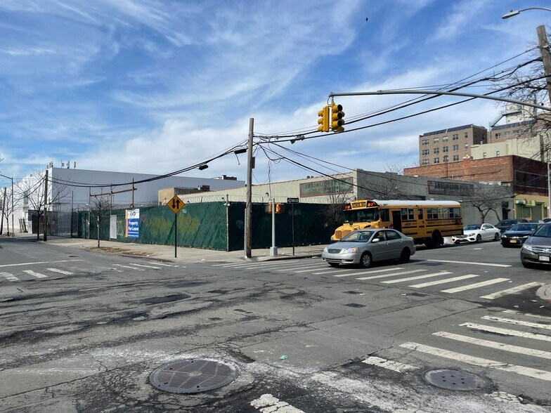 More Photos Of 1049 Washington Ave, Bronx Service Station For Lease