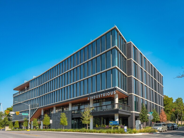 Primary Photo Of 924 E 7th St, Austin Office For Sale