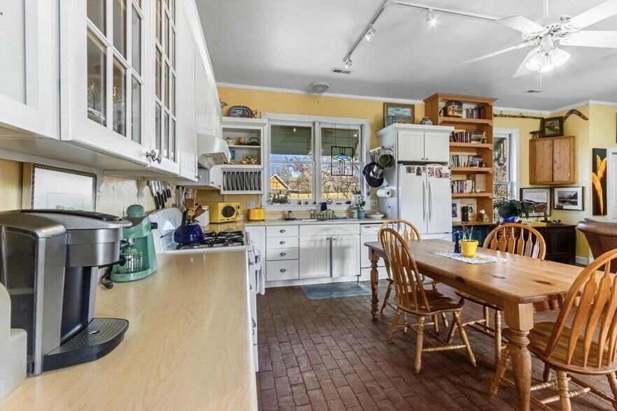 More Photos Of 134 E Virginia St, La Veta Apartments For Sale