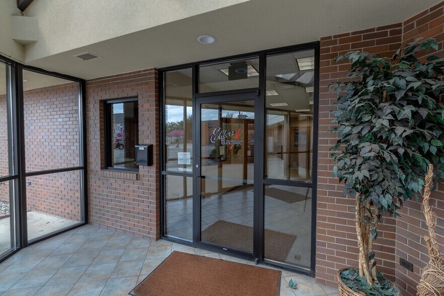 More Photos Of 4051 Chicago Dr SW, Grandville Freestanding For Lease