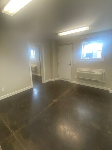 More Photos Of 7007 Cowboy Way, Billings Warehouse For Lease