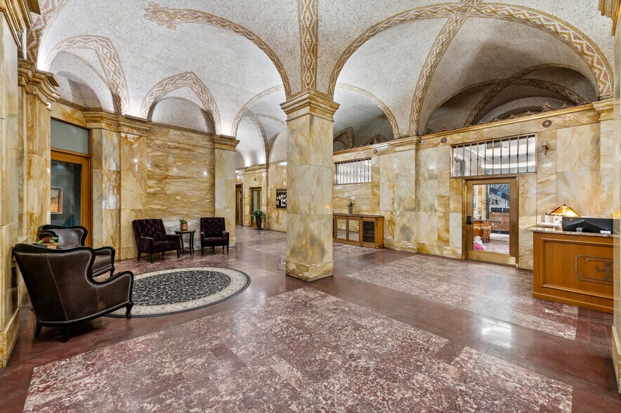 More Photos Of 730 17th St, Denver Office For Sale