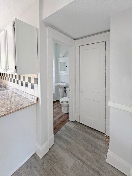 More Photos Of 1156 Carl Ave, Cleveland Apartments For Sale