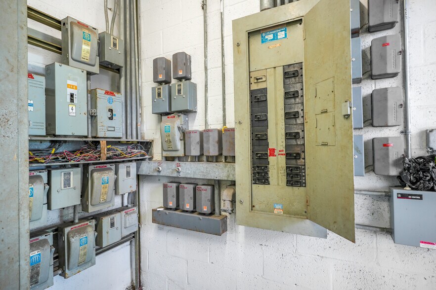 More Photos Of 901 NW 9th St, Belle Glade Industrial For Lease